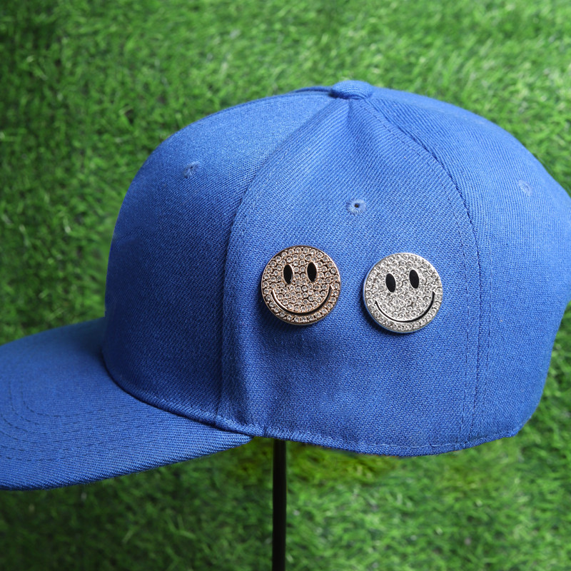 2026年新款高级感水钻笑脸帽夹 高尔夫球位标 带磁球标夹