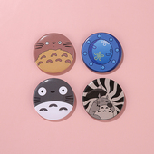 可爱龙猫无脸男胸针马口铁徽章别针配饰衣服包包笔袋装 饰勋章挂件