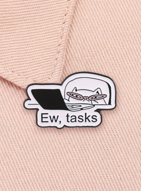 戴眼镜笔记本小猫胸针 Ew tasks 趣味打工人吐槽别针创意背包徽章