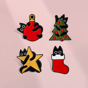 小猫可爱圣诞树袜子造型卡通胸针金属徽章学生背包笔袋挂件配饰