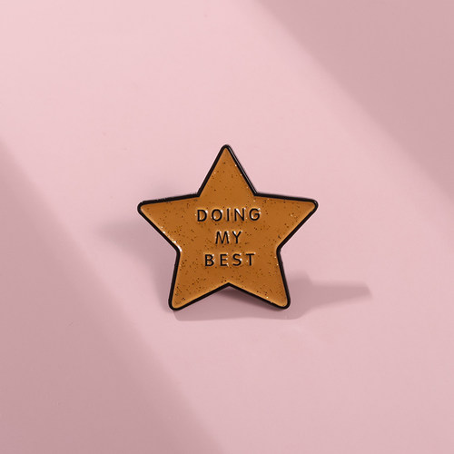 DOINGMYBEST英文五角星胸针