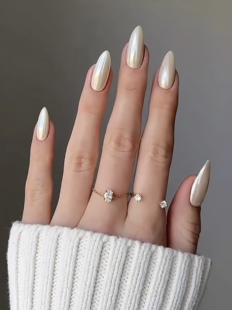 AS Nali珍珠白小灯泡穿戴甲月光粉极光美甲温柔中长款纯手工甲片