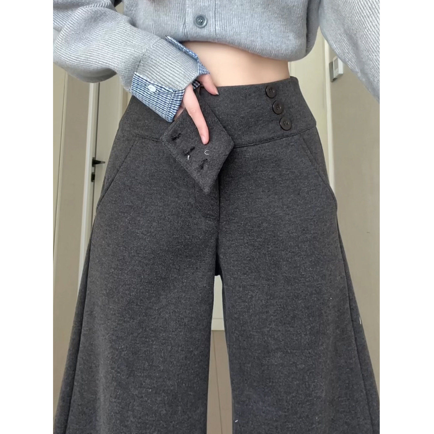 深灰色低腰显瘦毛呢西装裤女春季新款侧腰纽扣设计宽松垂感阔腿裤