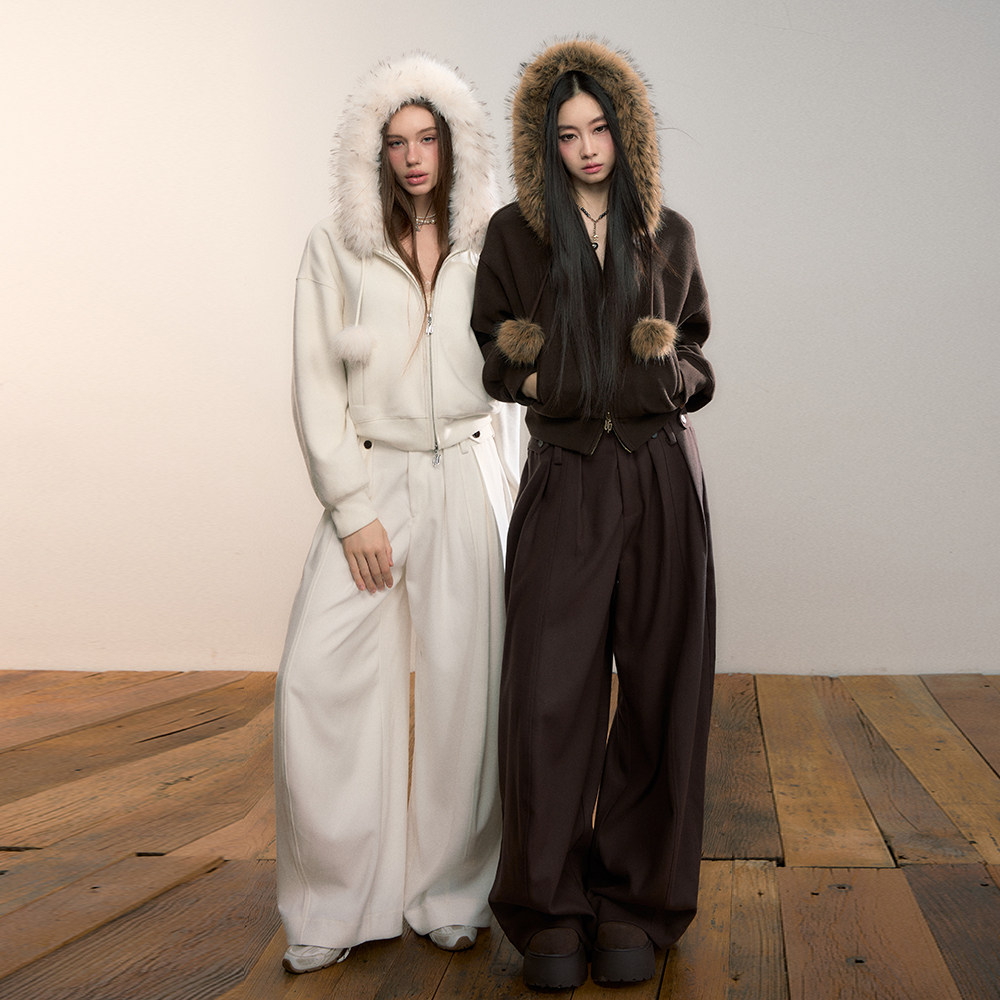 VIAPITTI绒绒毛领卫衣褶皱长裤