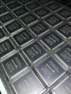 型号EP1C3T144C8N  1955只   QFP144    厂家ALTERA 只做现货