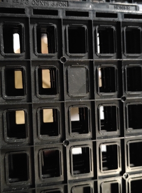 IC芯片 内存 电子元器件 托盘 tray盘BGA QFP QFN MQFP14*20 66格