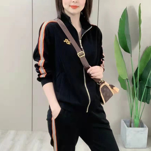 春季运动服套装女2026新款百搭减龄显瘦中年妈妈跑步休闲两件套潮