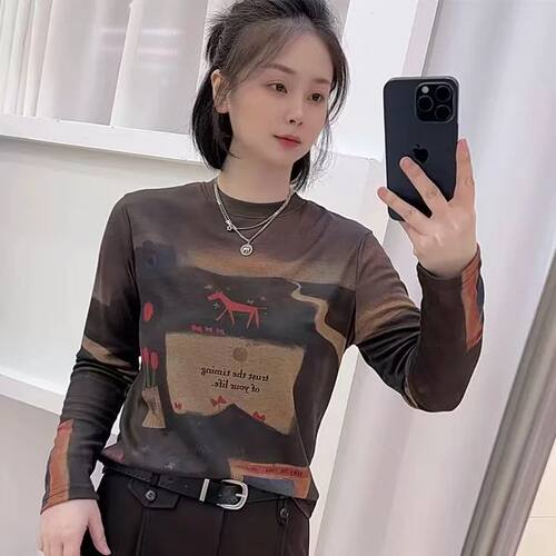 秋季复古印花打底衫t恤女圆领咖色透气修身显瘦百搭长袖上衣小衫