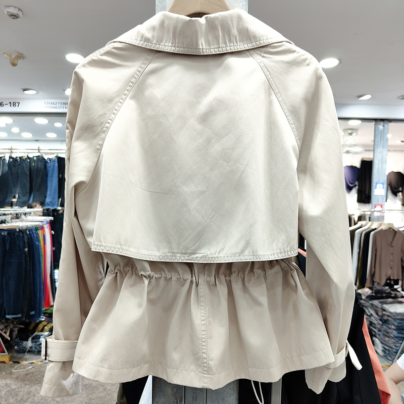 时尚短款风衣收腰外套