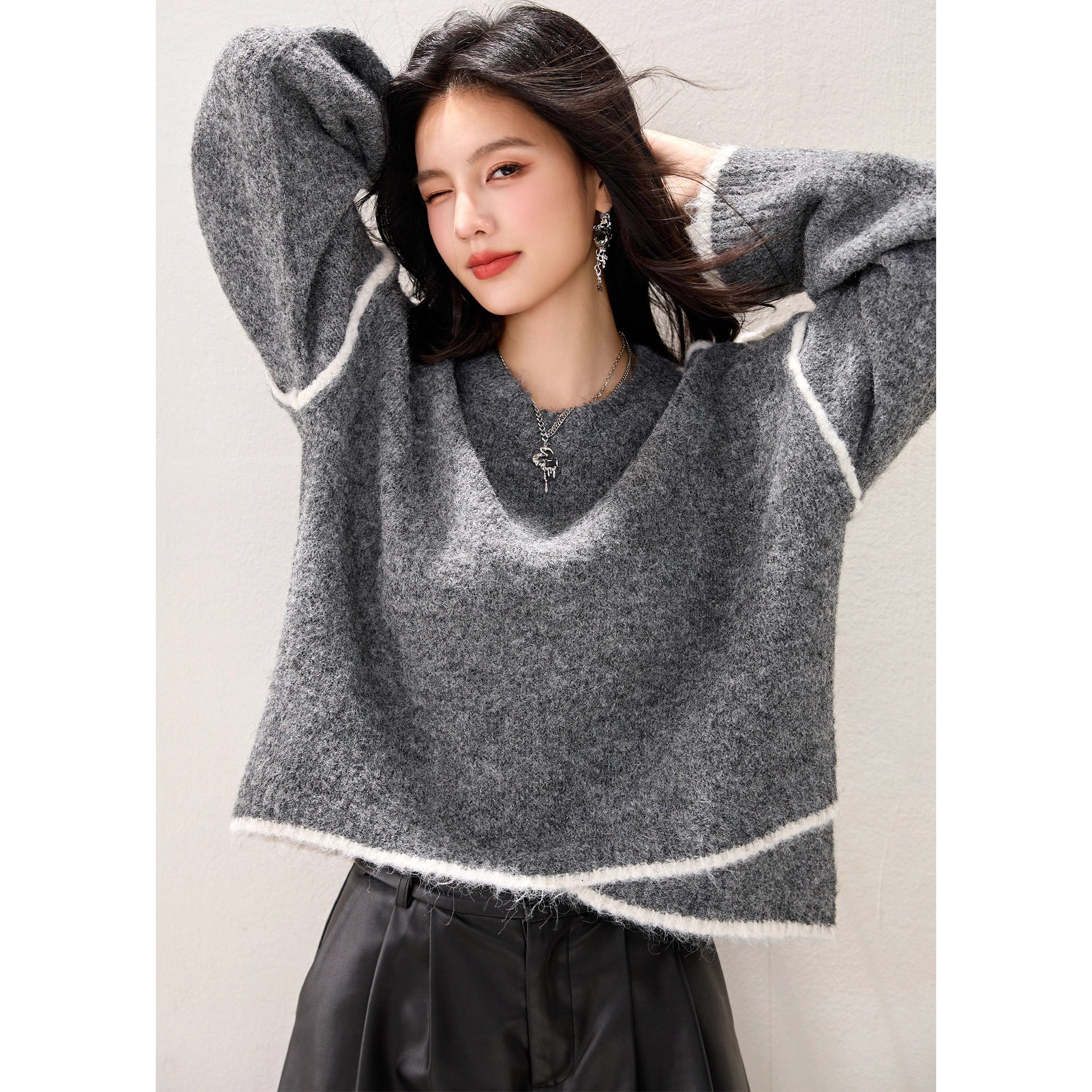 韩系氛围感穿搭慵懒风软糯毛衣女秋季新款宽松休闲设计感针织上衣