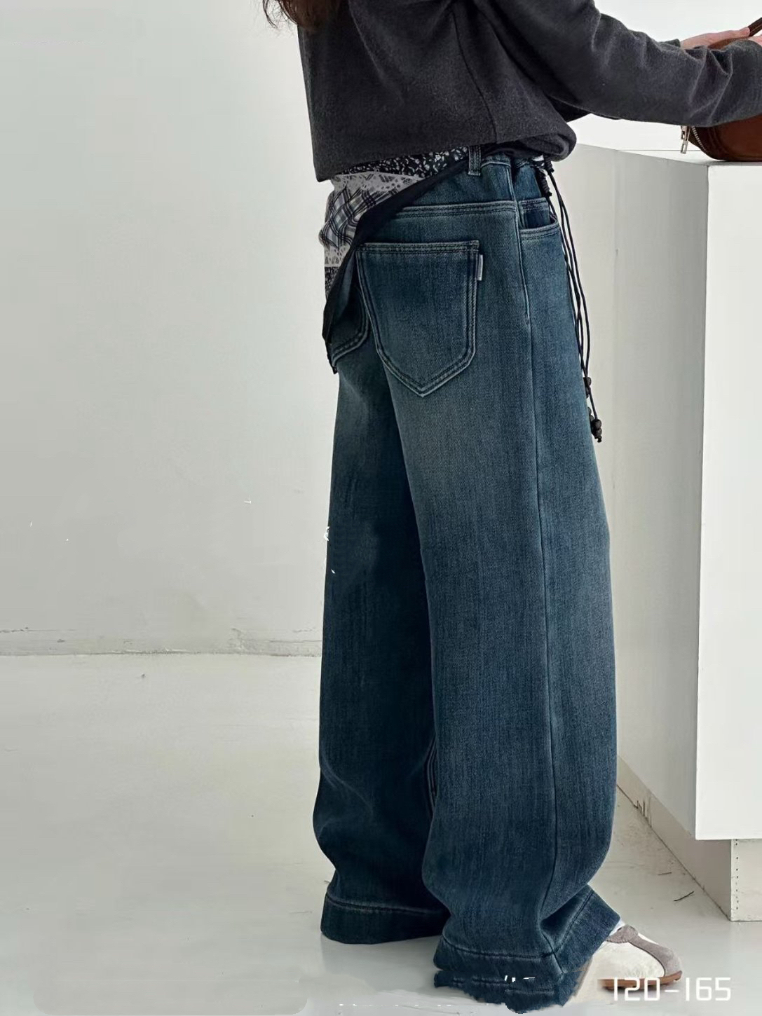 实体店童装2025冬装新款中大童厚牛仔裤保暖儿童直筒裤一体羊驼绒