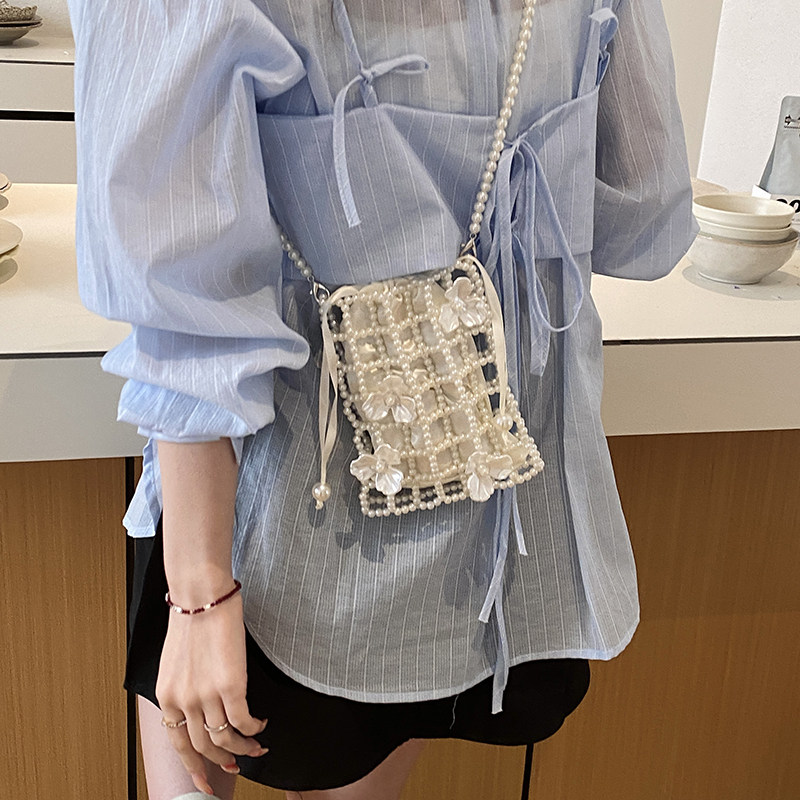 时尚珍珠夏天迷你手机包女斜挎包2026新款超火精致单肩包小众设计