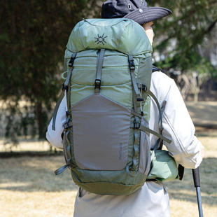 杉木山装新款飓风户外双肩包轻量化登山包40升大容量防水徒步背包