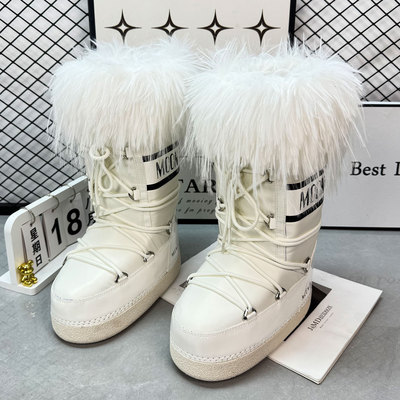 内雪地靴女2025年冬季新款月亮靴洋气校园中筒鞋保暖防滑短靴