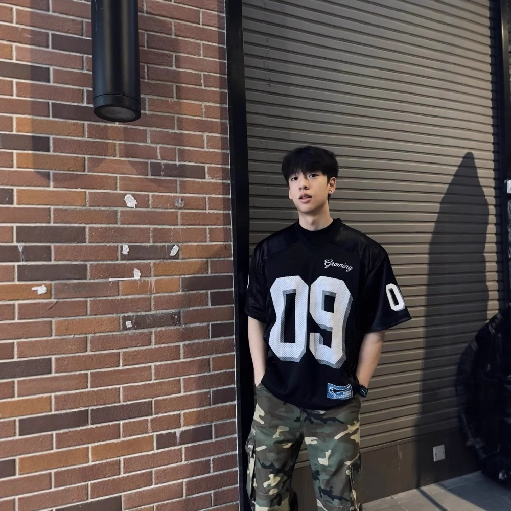 美式复古数字球衣T恤运动v领短袖