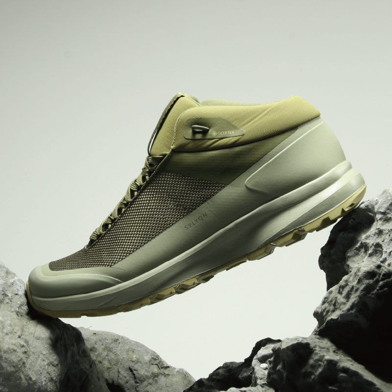 冬季高帮加厚保暖越野跑徒步男鞋