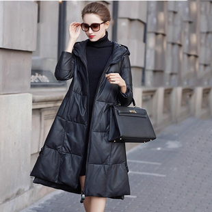 2025冬新款女海宁绵羊皮真皮羽绒服中长款连帽宽松A字型皮衣外套