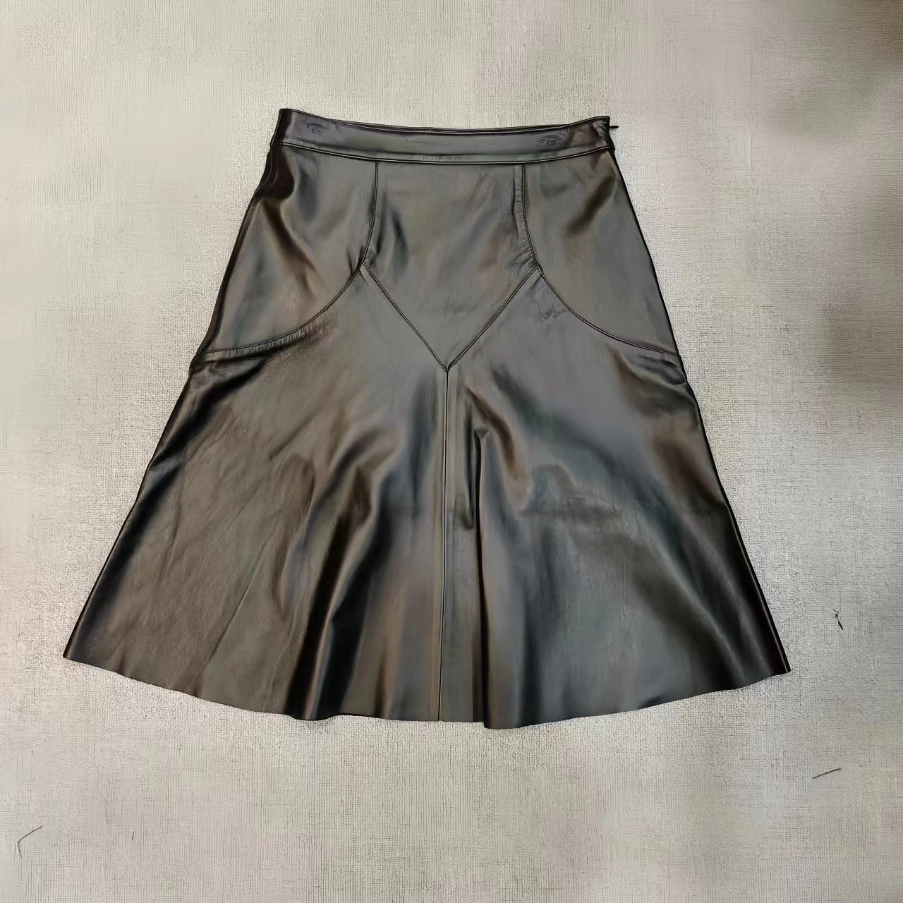 海宁真皮皮裙女2024年秋冬款高腰A字百褶半身裙绵羊皮蓬蓬裙伞裙a