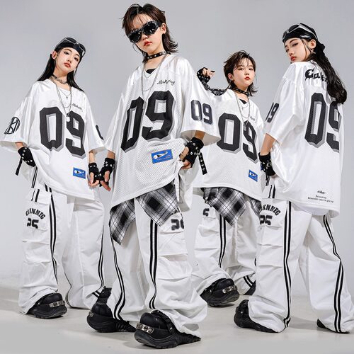 儿童街舞潮服男童嘻哈风幼儿表演服hiphop女童爵士舞服装演出服帅