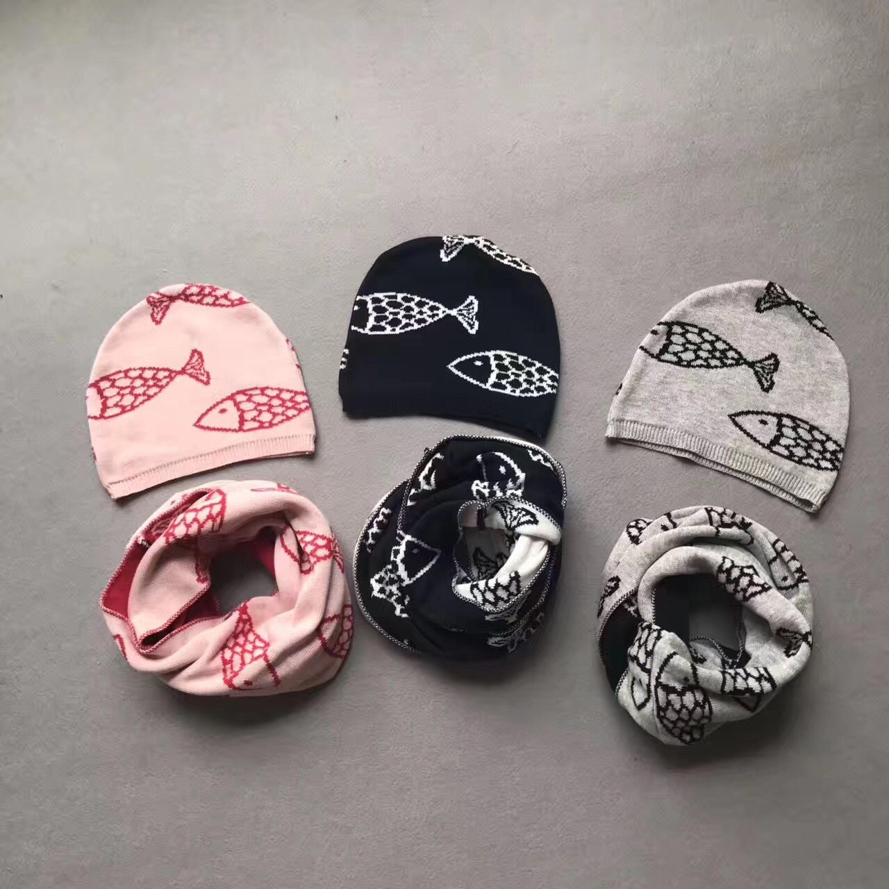 男童女童鱼儿帽子围巾套装小鱼针织帽2-7岁粉色藏青色亏本清仓,童装/婴儿装/亲子装,多件套 帽子、围巾、手套等组合,淘宝优惠券,粉丝福利购,淘宝优惠卷