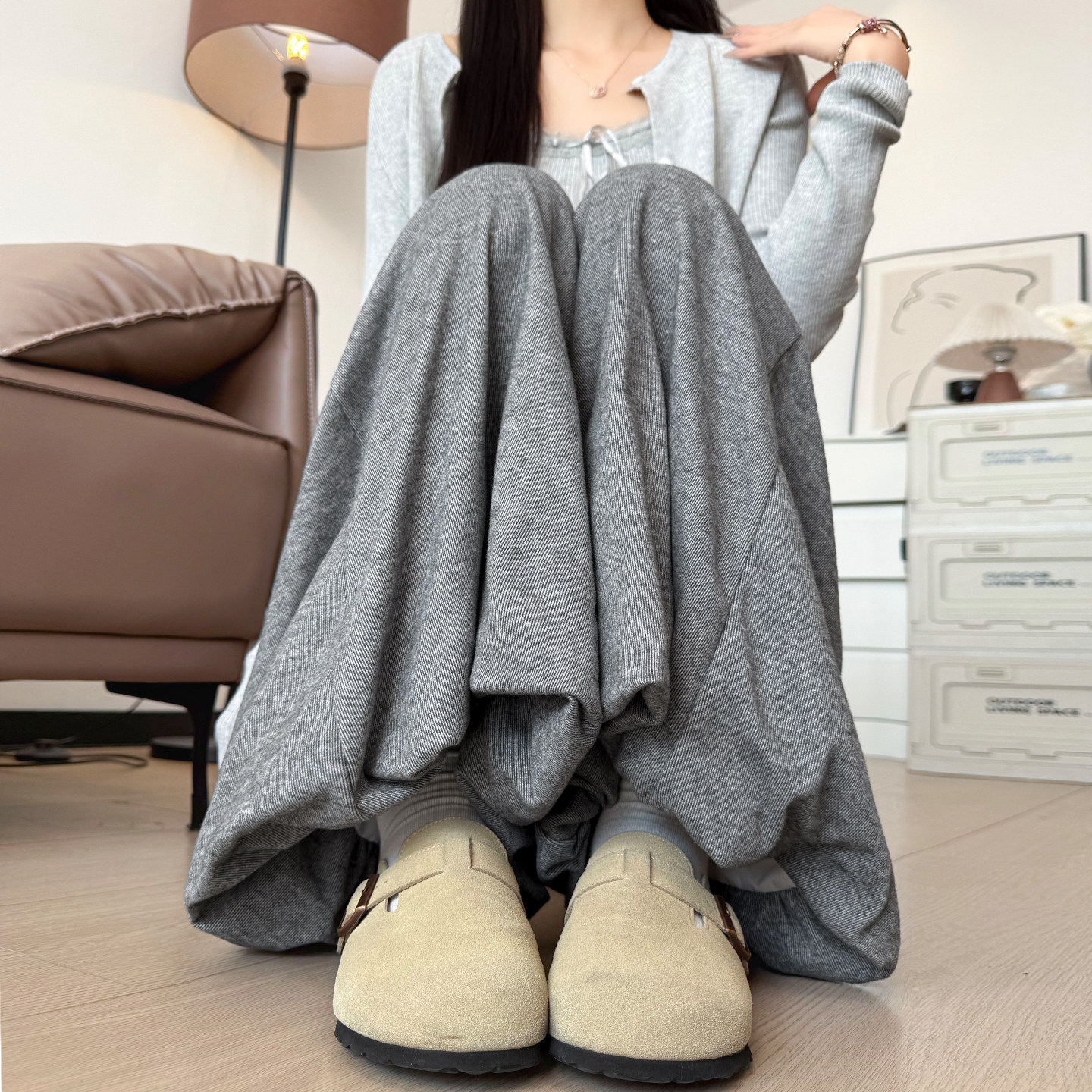 灰色花苞裙裤女2026新款秋季小个子大码胖mm宽松显瘦休闲灯笼裤裙