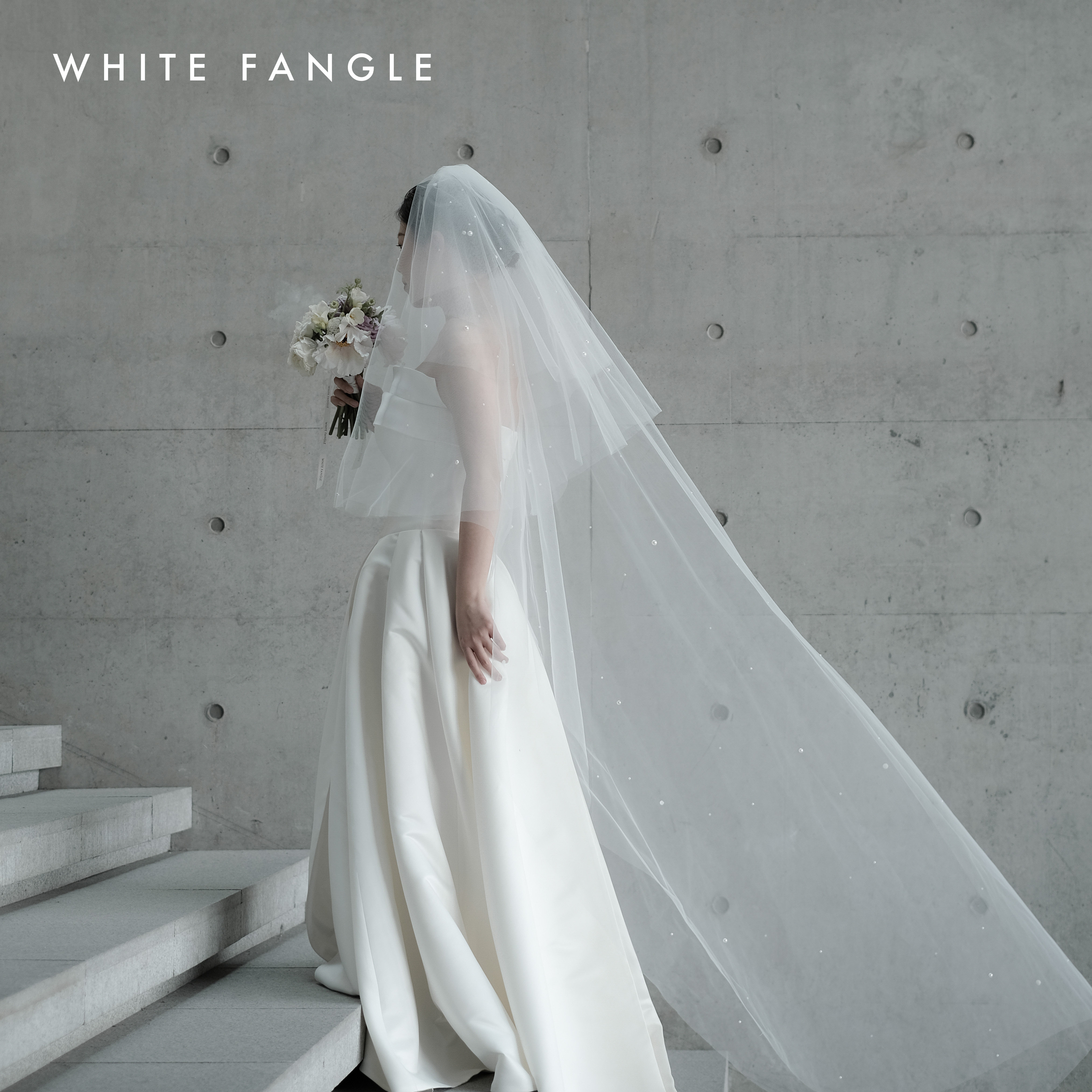 WHITE FANGLE 荔枝 多层次珍珠长款头纱 婚礼新娘 旅拍复古礼物