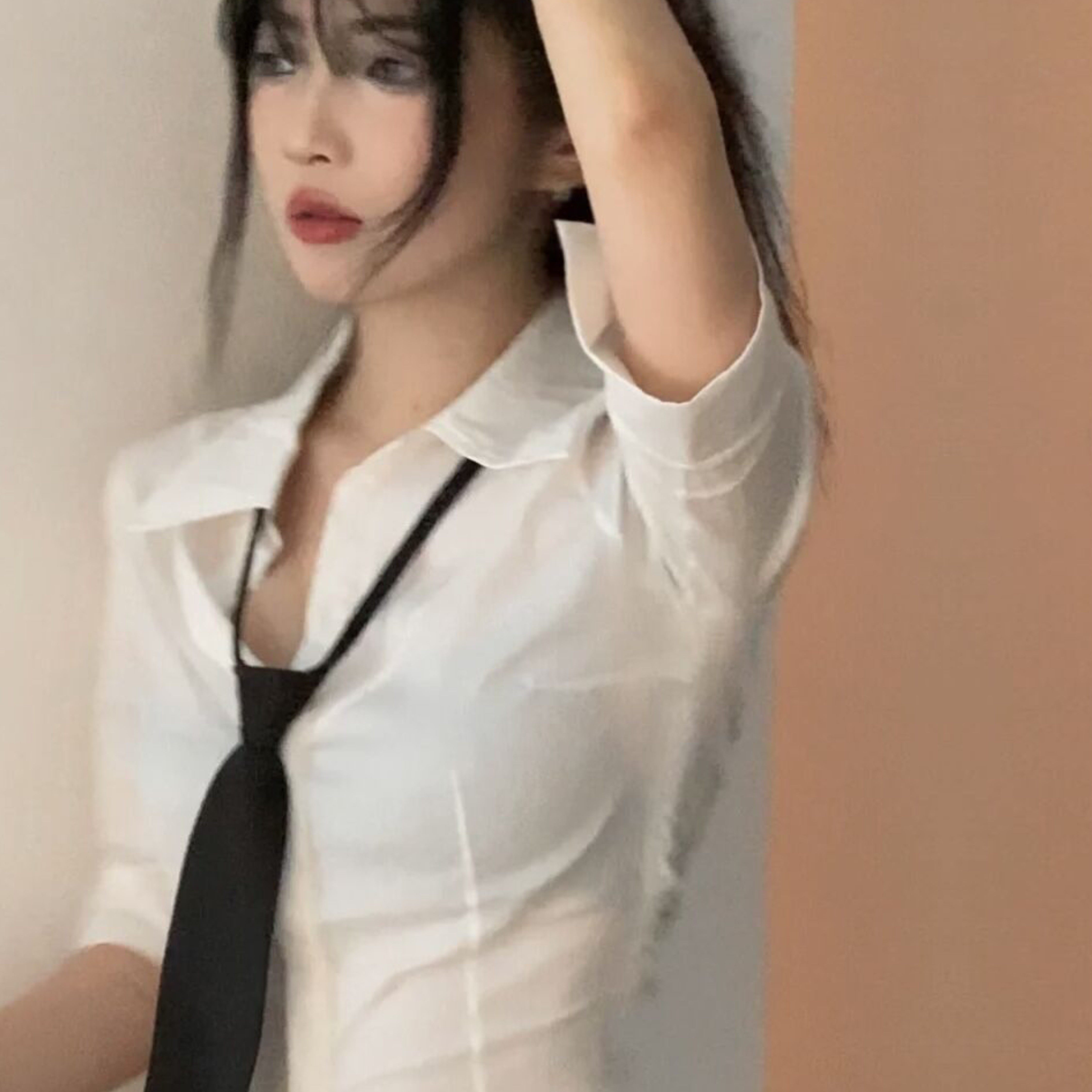 辣妹JK制服收腰白色衬衫