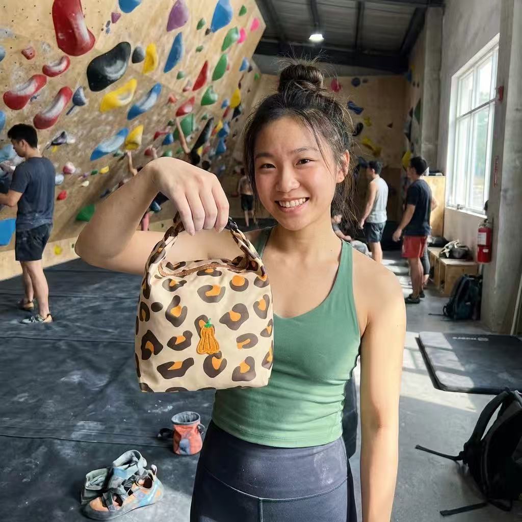 攀岩抱石镁粉袋抽绳袋手工豹纹大粉袋桶防滑粉干手粉男女运动登山图片