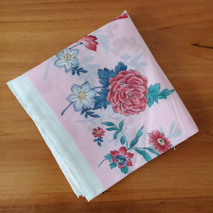 清新浪漫清爽配饰手帕女生小清新文艺印花复古柔软道具素色学生在类目 服饰配件/皮带/帽子/围巾, 手帕中 - 来自Buy2taobao.com提供专业的淘宝代购服务