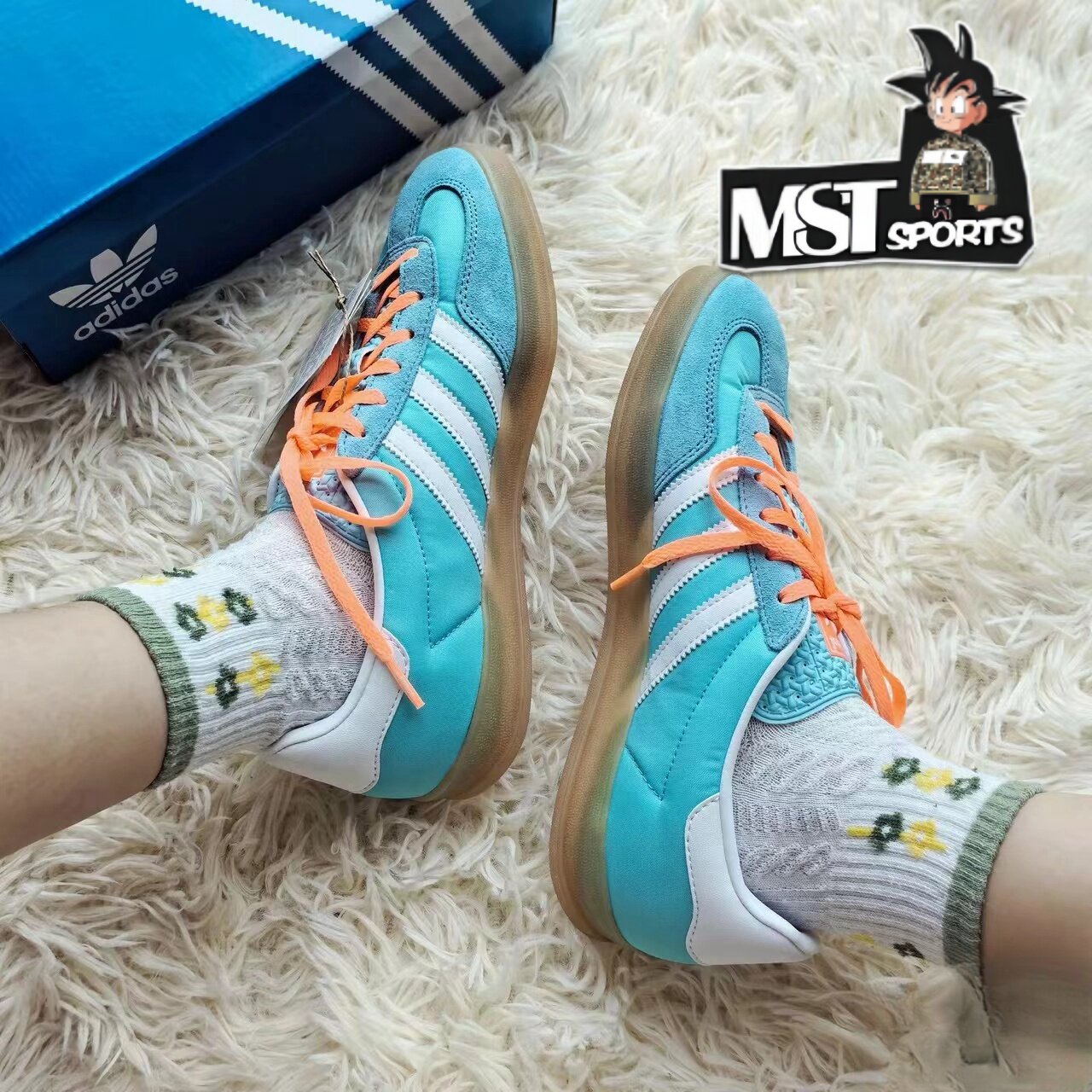 Adidas三叶草蓝白T头鞋系带板鞋