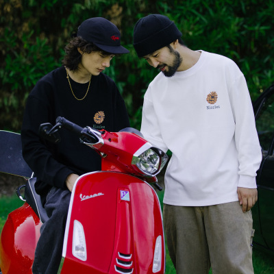 Kizzles长袖青松印花男女Tee宽松