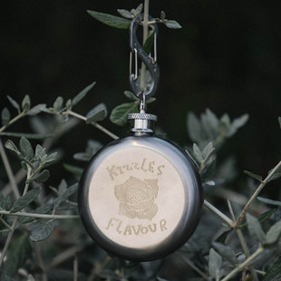 Kizzles 3盎司玫瑰镭射迷你圆形酒壶 钥匙扣酒壶户外露营微醺便携