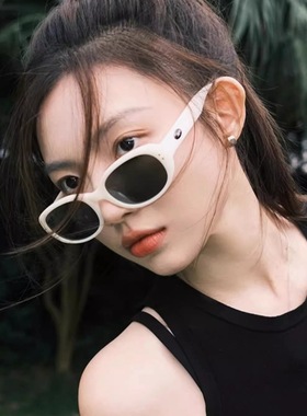 日本品质TR偏光新款白色猫眼墨镜女椭圆形防紫外线太阳镜网红显脸