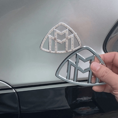 奔驰迈巴赫侧标发光外壳