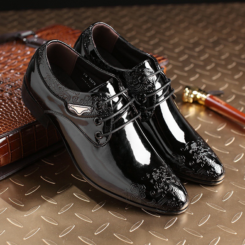 康奈2025春季新款男士尖头商务正装皮鞋透气休闲英伦风摄影拍摄结