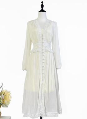 实拍现货Z家轻奢高定法式重工蕾丝拼接优雅气质V领珍珠扣连衣裙