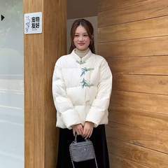 新款2024冬装新品平湖女装新中式国风复古盘扣短款长袖羽绒服外套