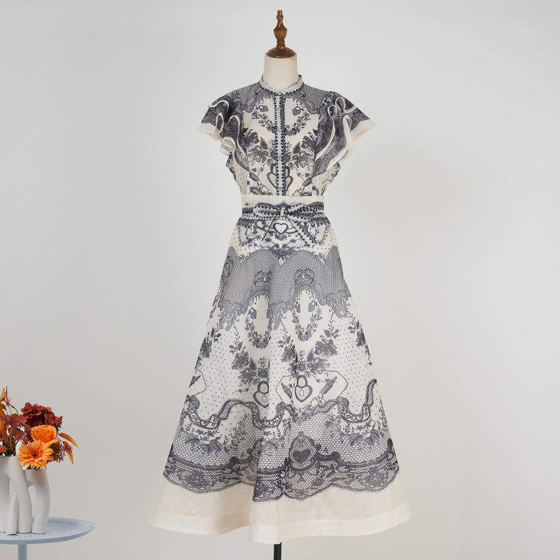 新款2025现货澳洲宫廷风立领荷叶边钻石纽扣无袖阔摆长裙套装