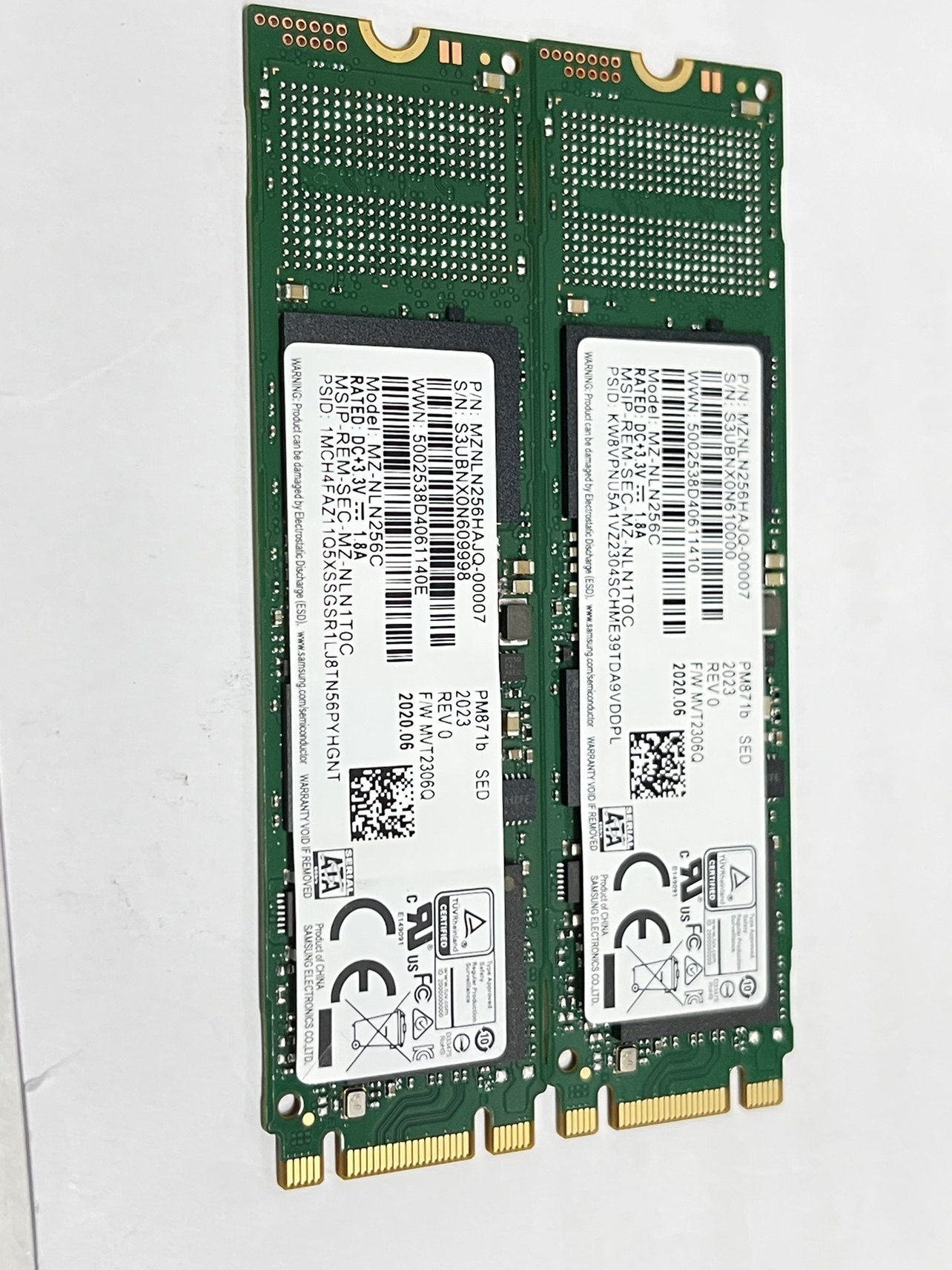 三星samsung pm871b 256g m.2 2280 sata3 ngff 256g固态硬盘