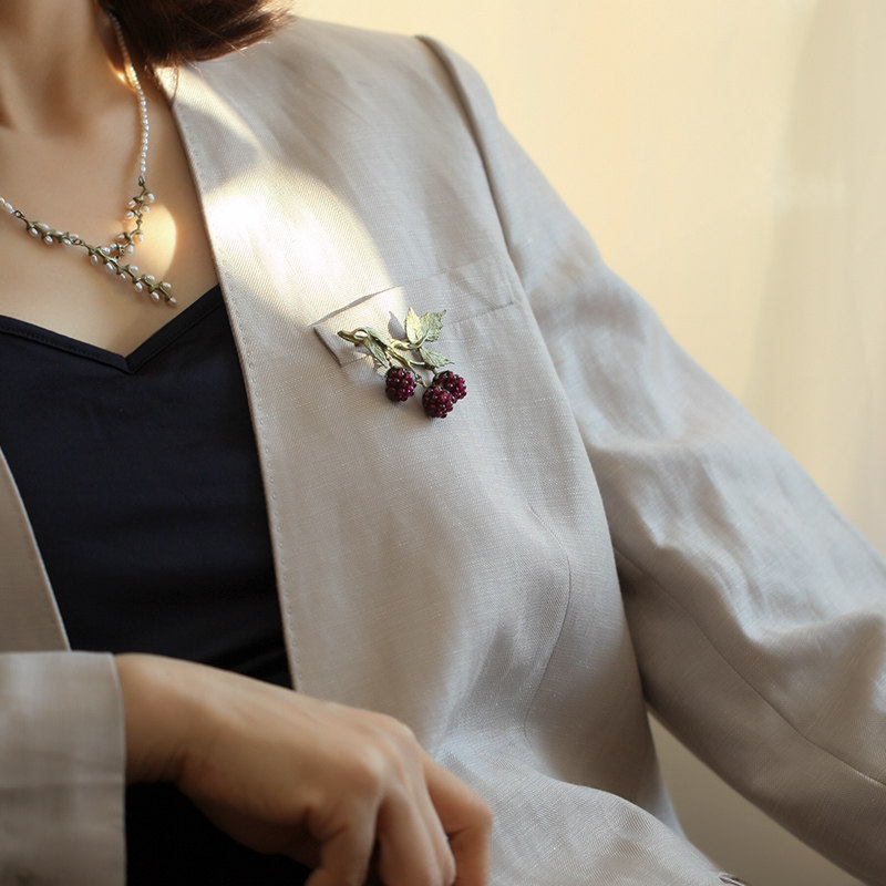 Michael Michaud覆盆子胸针女胸花别针装饰百搭丝巾扣大衣配饰