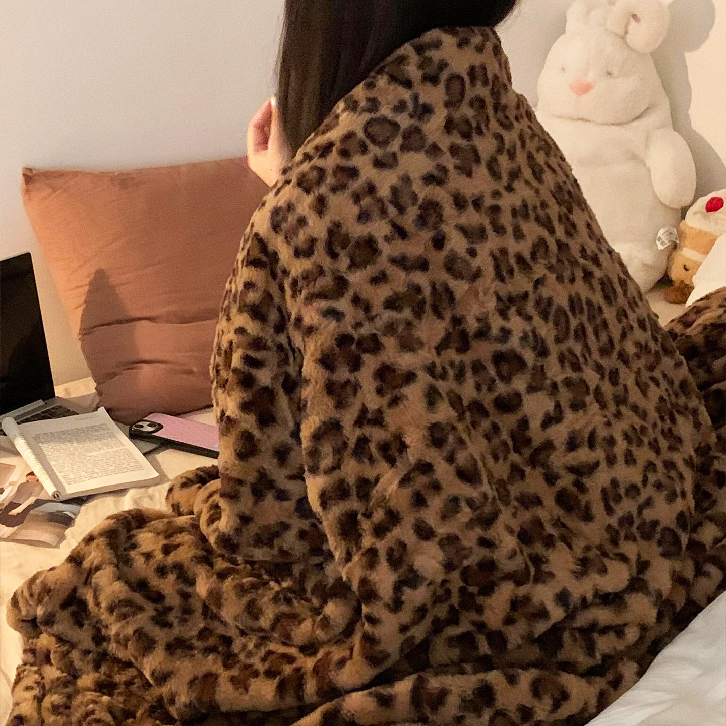 哇！是豹纹也！这个毯子简直心水