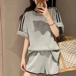 外贸夏装 女宽松跑步时尚 新品 搭配一整套休闲运动套装 两件 短袖 短裤
