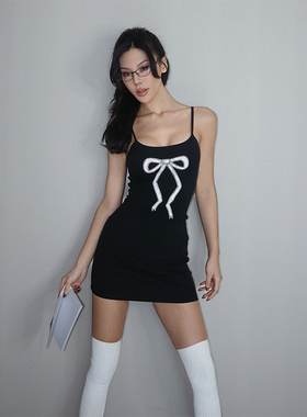 【5折】辣妹风蕾丝蝴蝶结印花纯欲黑色吊带连衣裙显瘦包臀裙