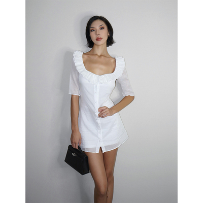 【5折】法式复古度假套装裙子夏白色花边大U领收腰衬衫两件套