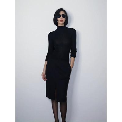 秋冬黑色修身显瘦毛针织衫