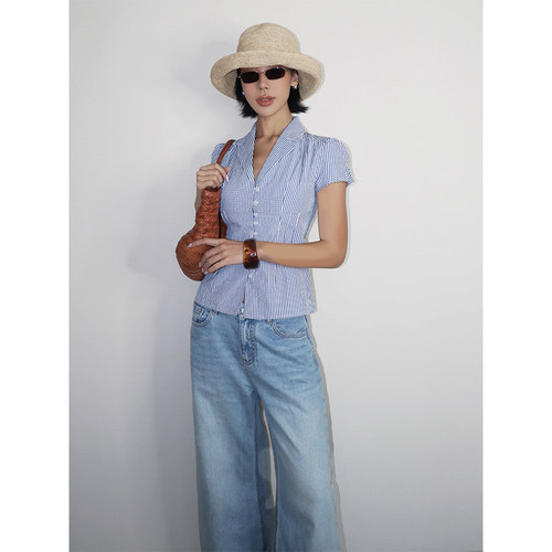 【5折】 蓝色格纹V领掐褶衬衫女法式收腰纽扣度假风短袖衬衣