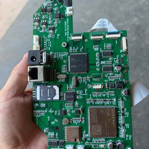 可维修一色板子带32F407ZGT6，带模块EC20，ESP826议价