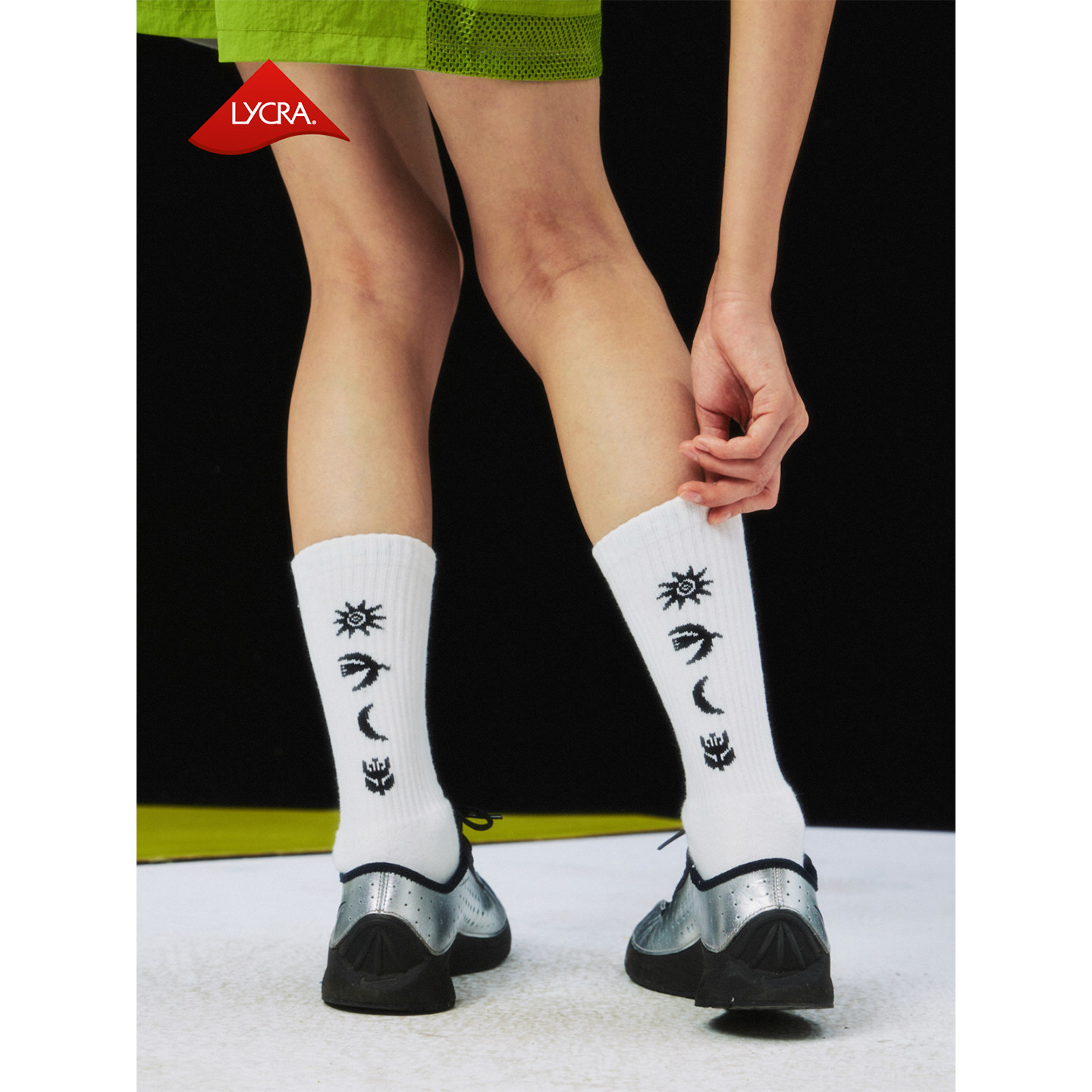 MOUNTAINFEVER SS 莱卡LYCRA 日月花鸟LOGO 毛巾底跟腱提花长袜