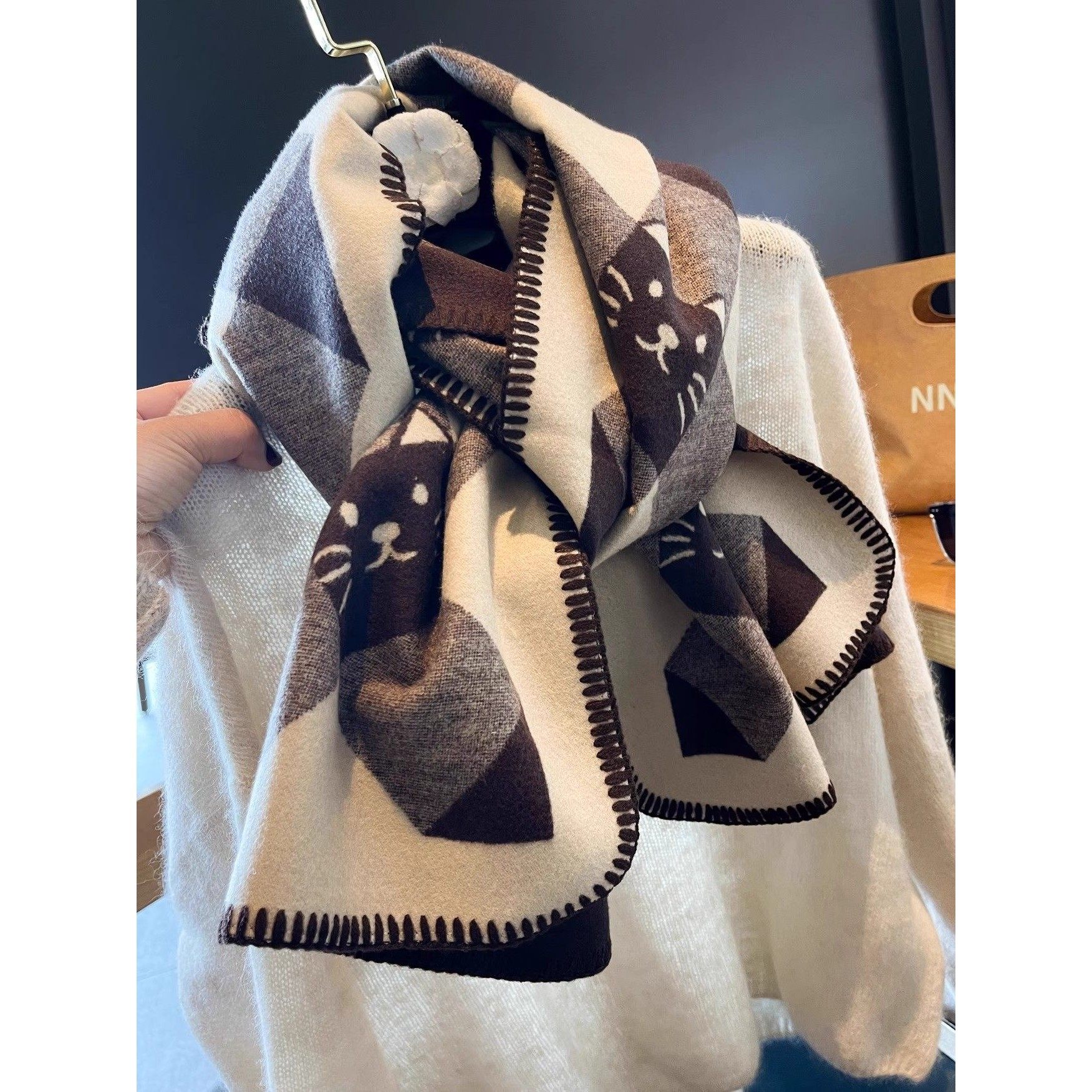 【正品】Coor Koor高级咖双面猫咪格纹羊绒围巾女秋冬保暖披肩围,服饰配件/皮带/帽子/围巾,围巾/丝巾/披肩,淘宝优惠券,粉丝福利购,淘宝优惠卷