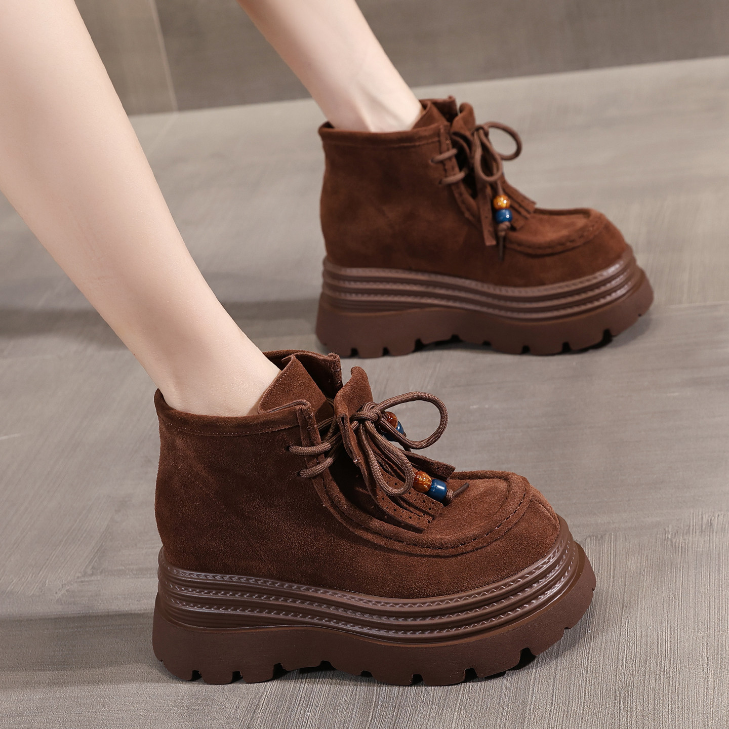 时尚新款英伦风内增高马丁靴女款不累脚2025秋季真皮休闲系带短靴